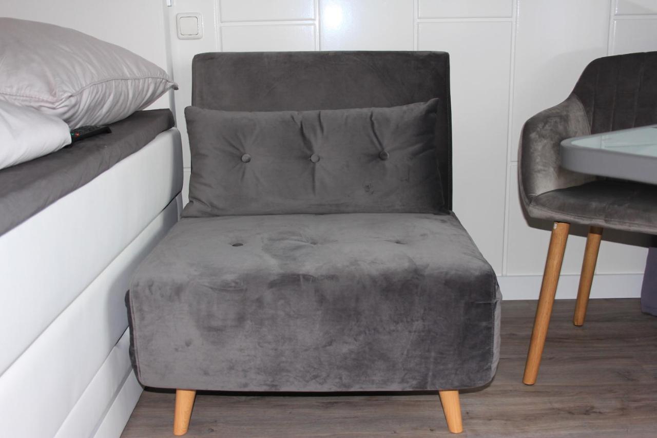 Luxuswohnung renoviert am Plöner See mit eigenem Steg App 13 Bosau Exterior foto